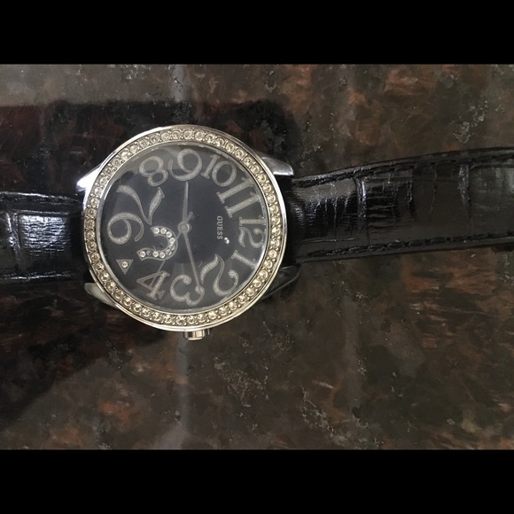 Watch - Picture 3 of 8